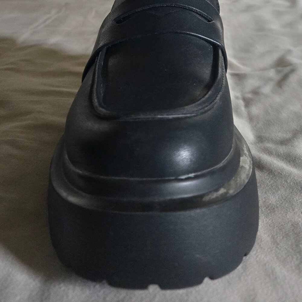 Black shoes